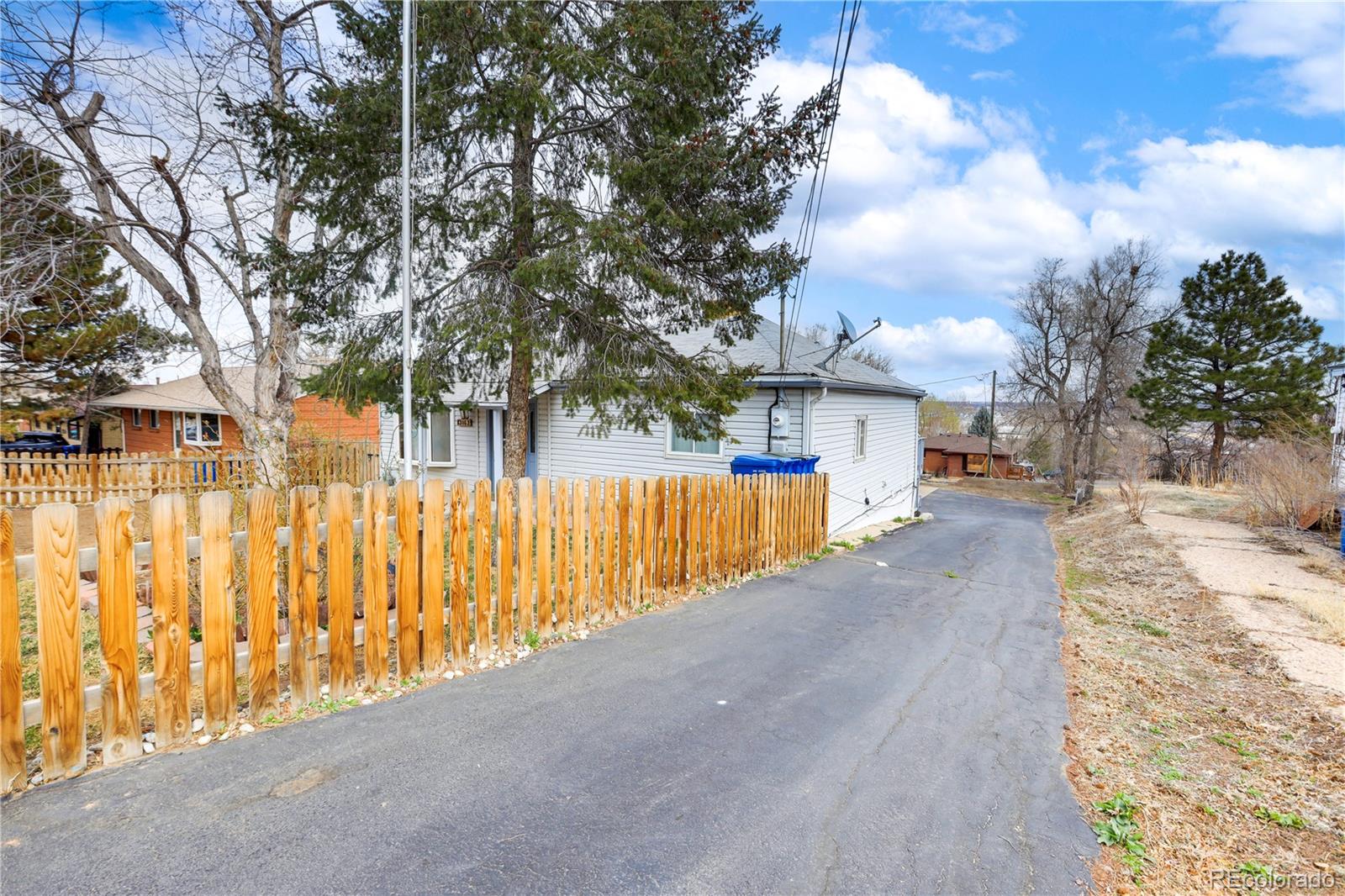 3162 S Dale Court