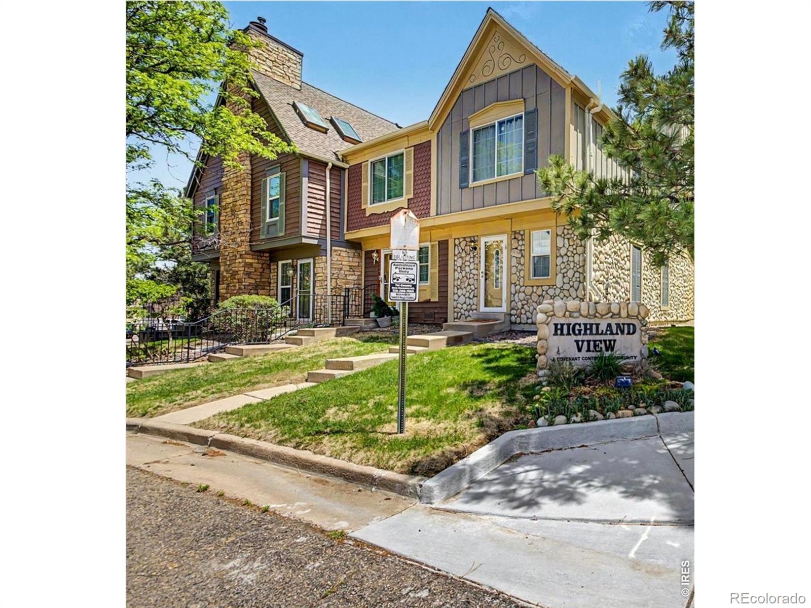 Photo 1 of 10 — 8198 S Columbine Court, Centennial, CO 80122