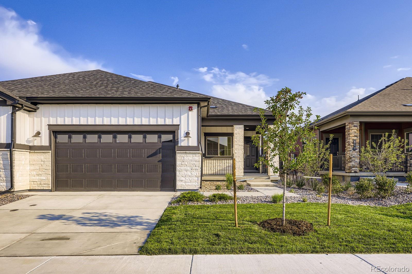 834 W 128th Place