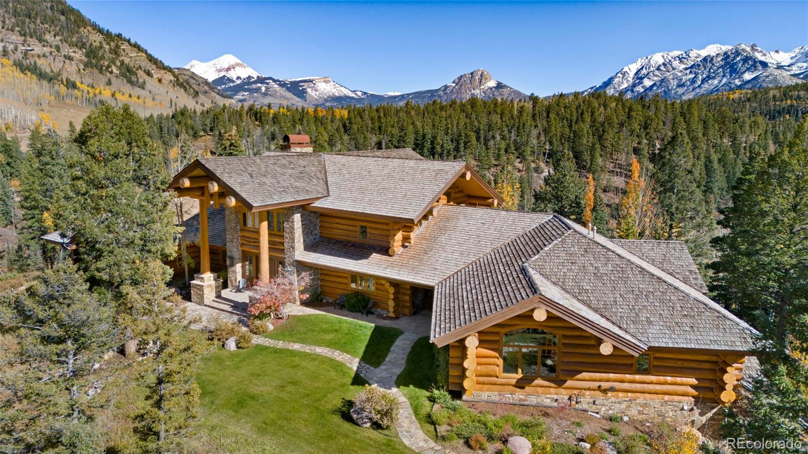464 Pinnacle View Drive