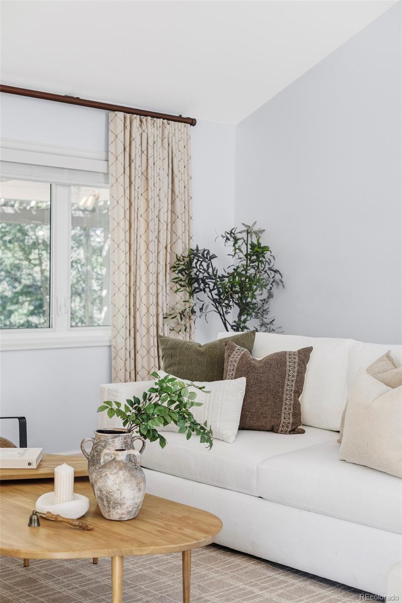 7500 E Dartmouth Avenue 8