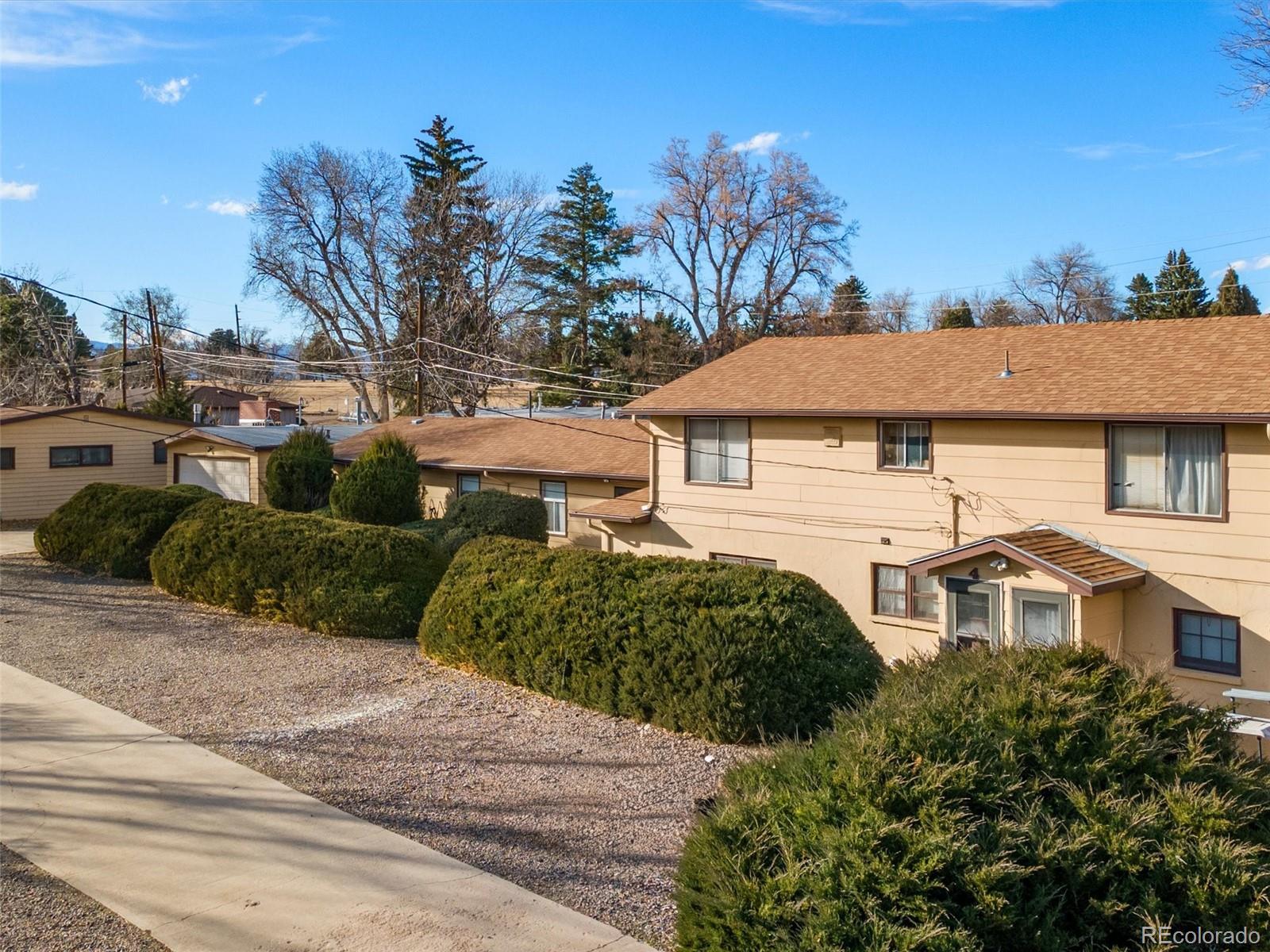 2560 Brentwood Street