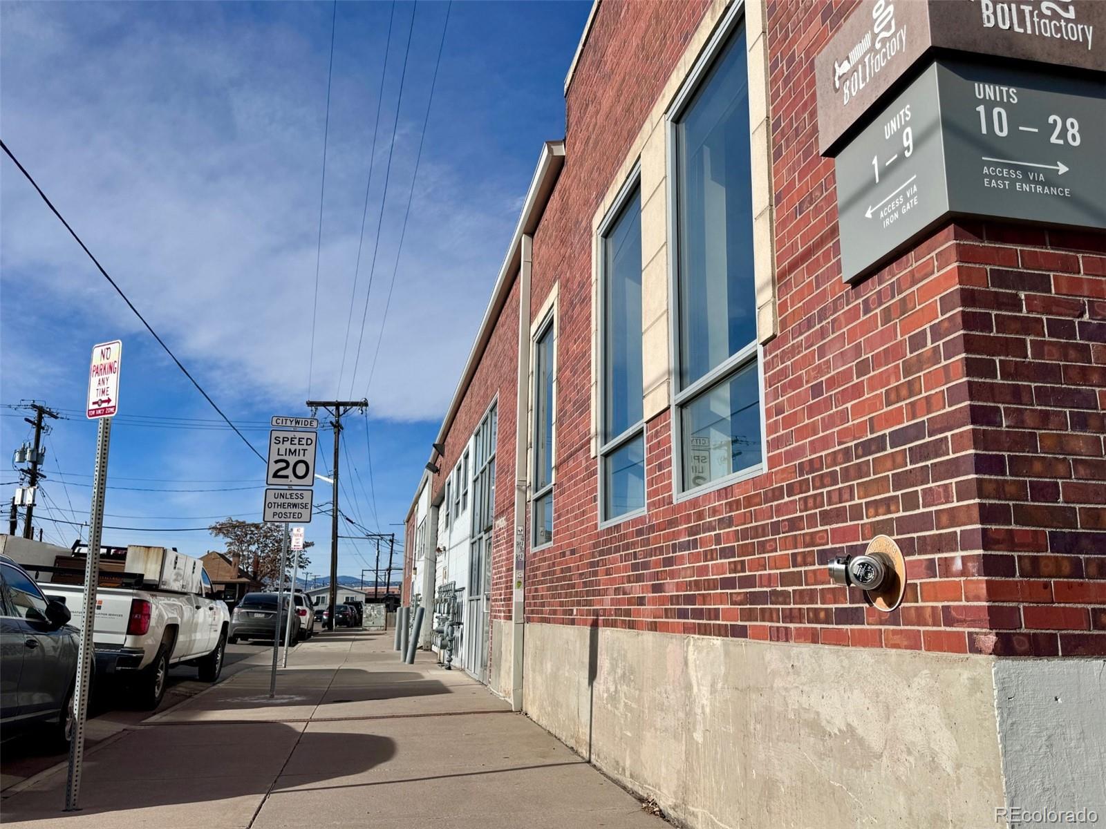 209 Kalamath Street 1