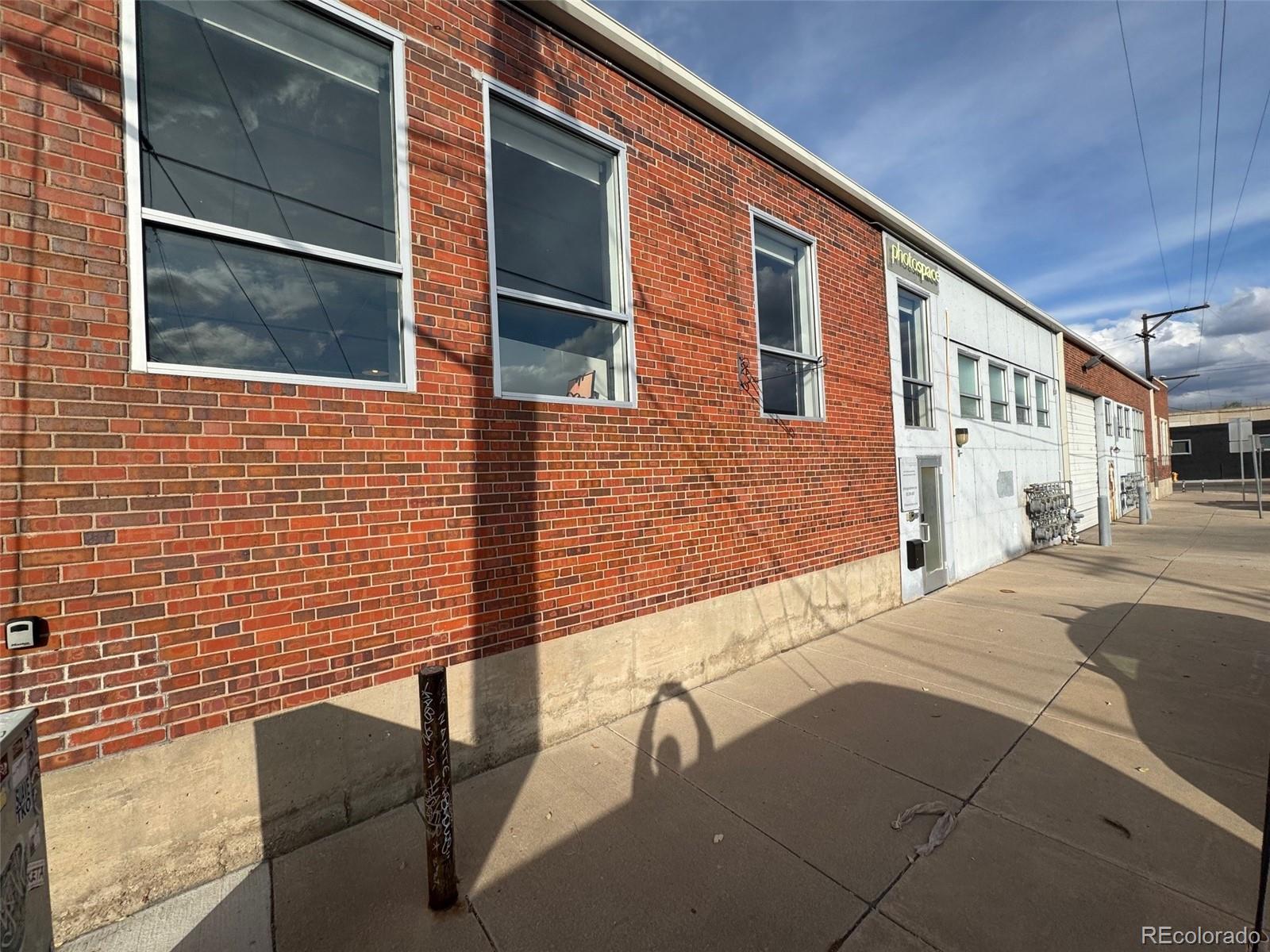209 Kalamath Street 1