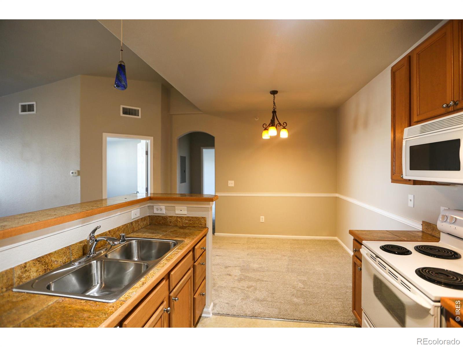 2800 Blue Sky Circle 2-305