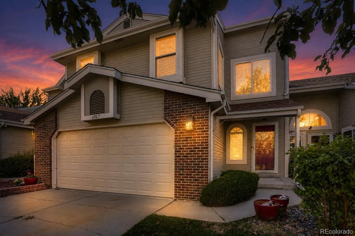 Photo 1 of 46 — 4927 S Eagle Circle, Aurora, CO 80015