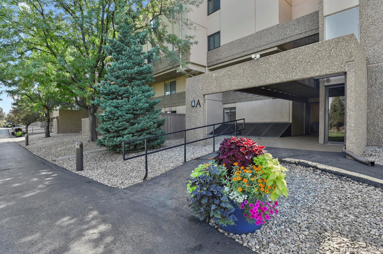 7000 E Quincy Avenue 302