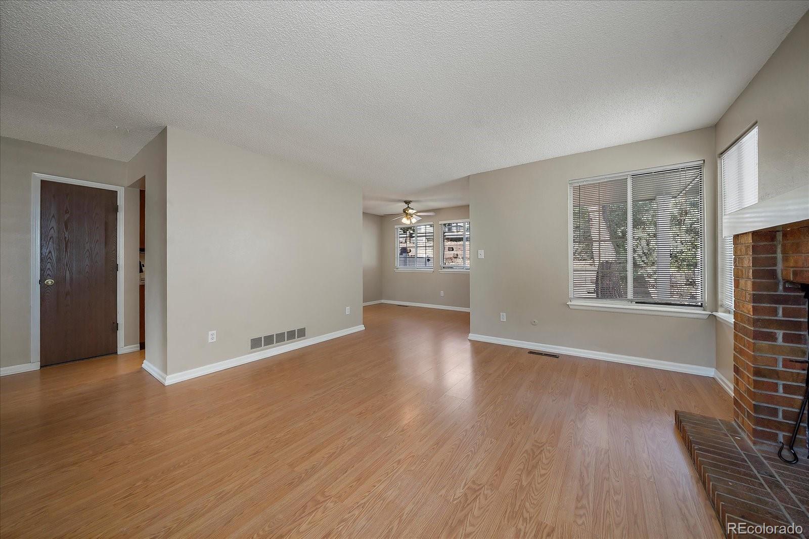 Photo 5 of 25 of 4003 S Rifle Court townhome