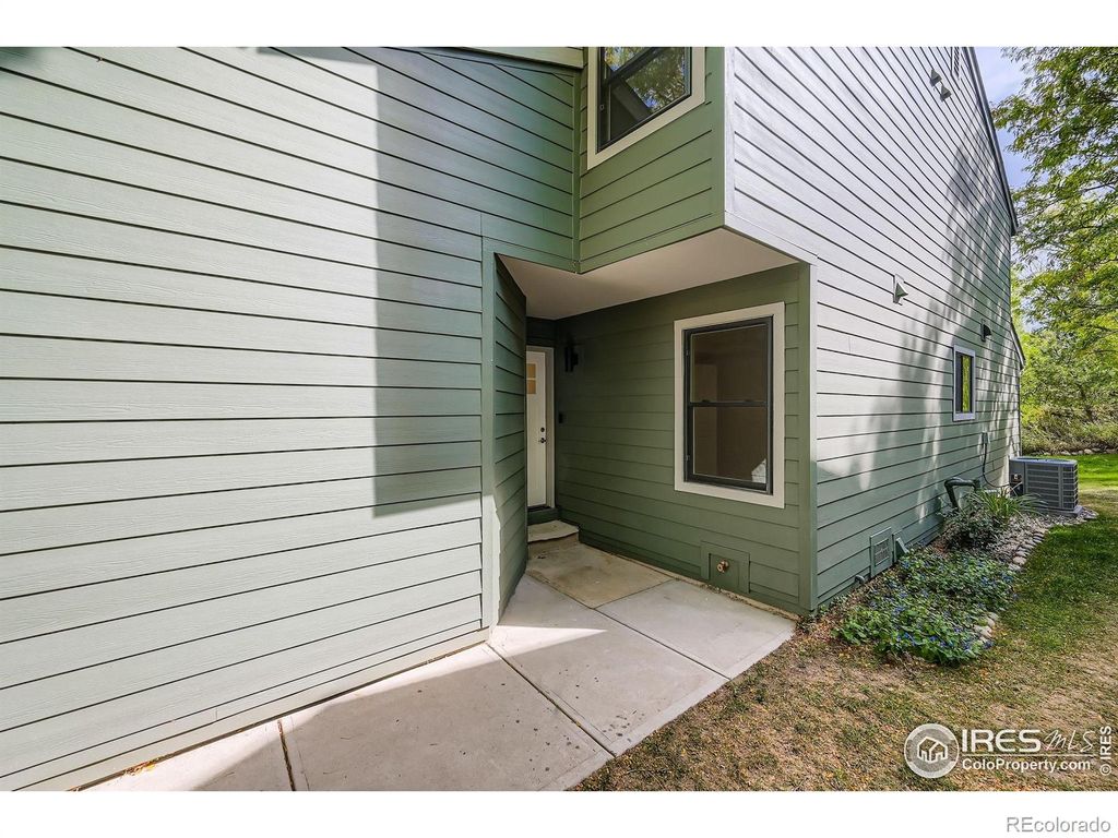 Photo of 4258 Corriente Place, Boulder, CO 80301 (MLS # IR1044373)