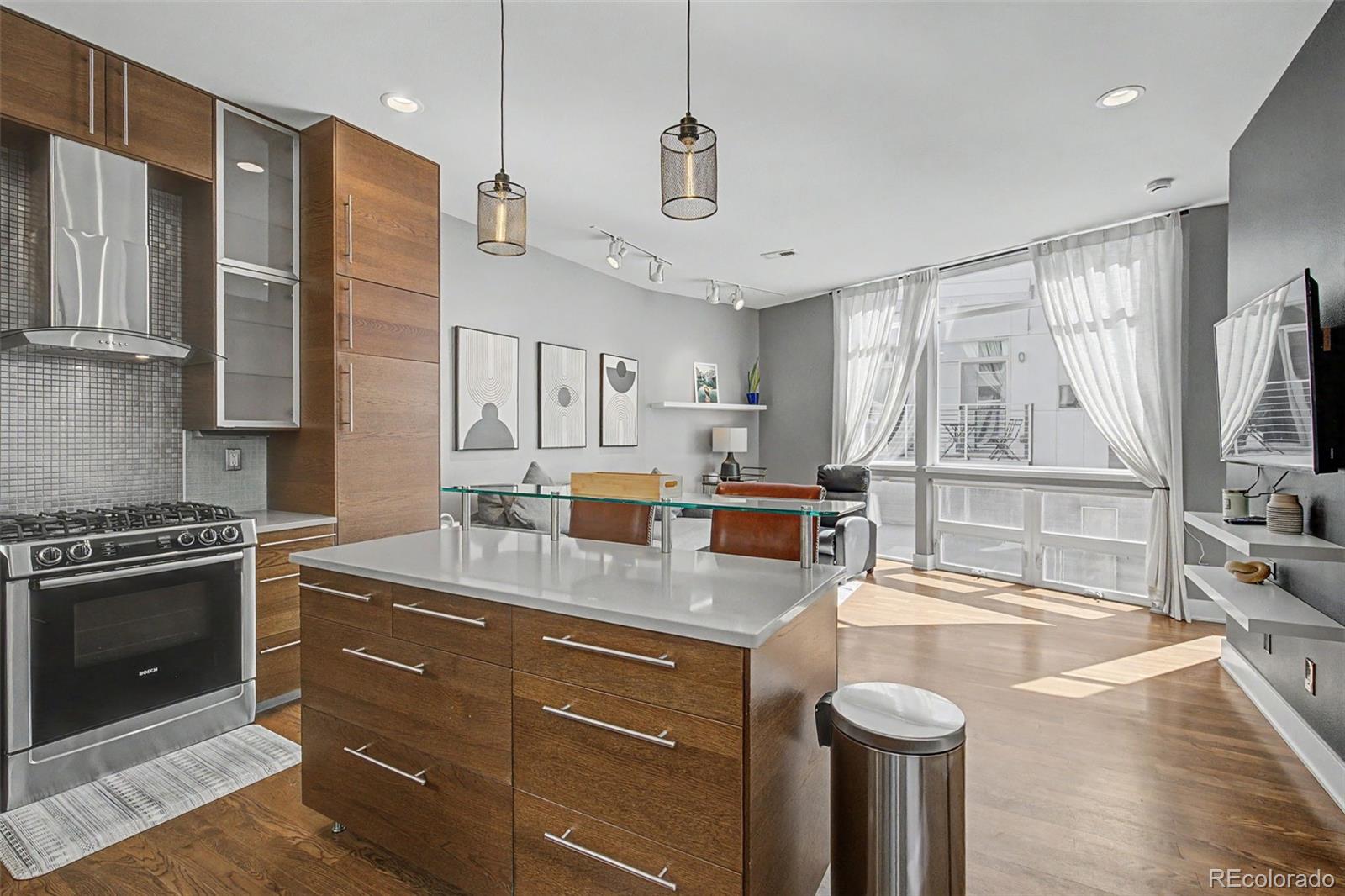 2115 W 32nd Avenue 3