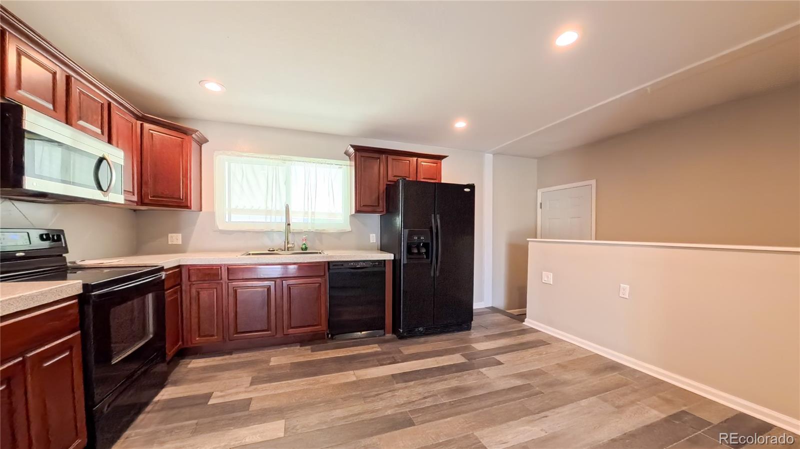 11905 E 119th Place