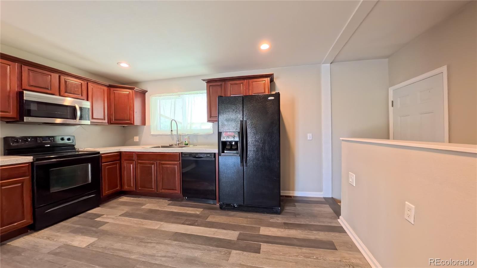 11905 E 119th Place