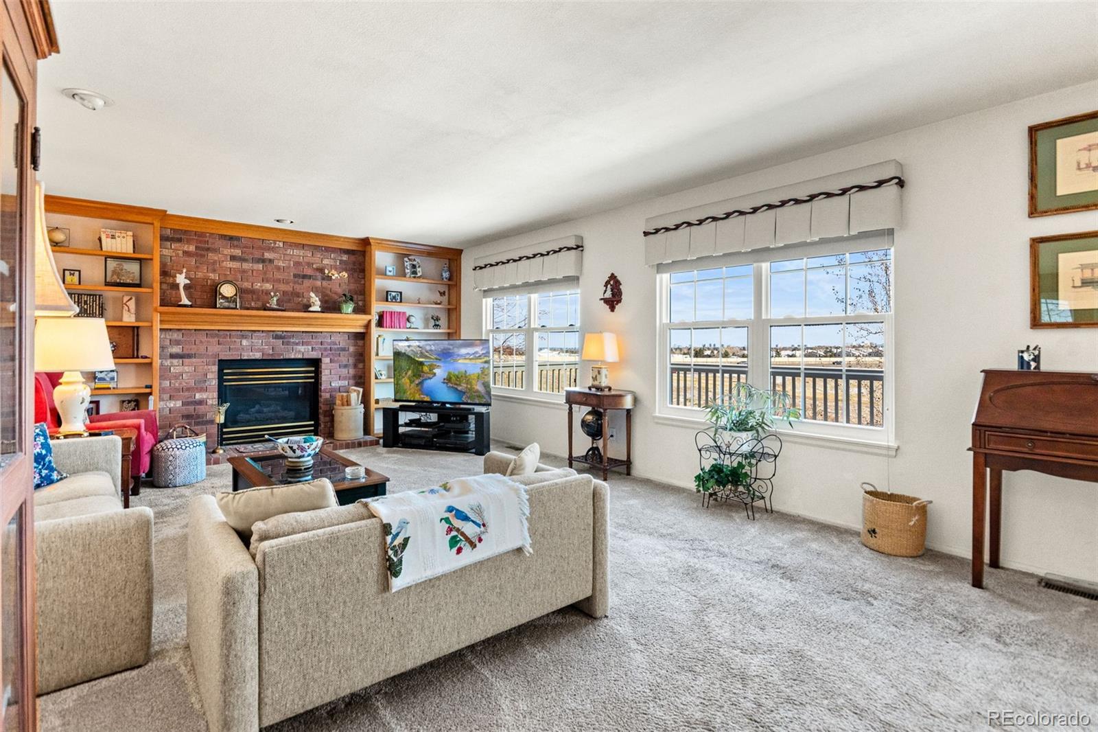 8586 Meadow Creek Drive