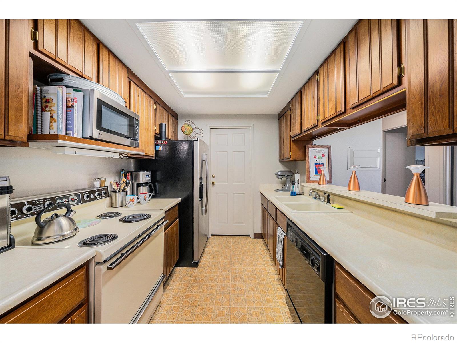 415 S Howes Street 1001