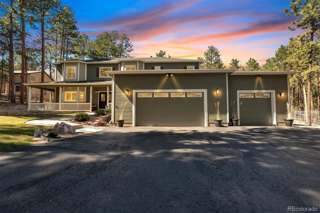 Photo of 4745 Cheyenne Drive, Larkspur, CO 80118 (MLS # 8642013)