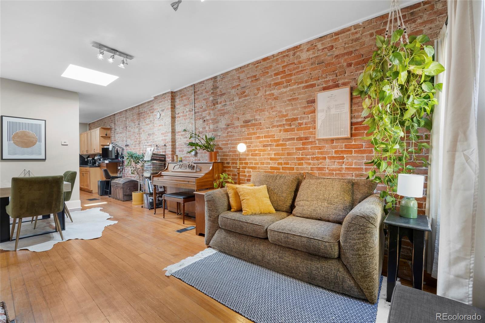 2546 W 23rd Avenue B