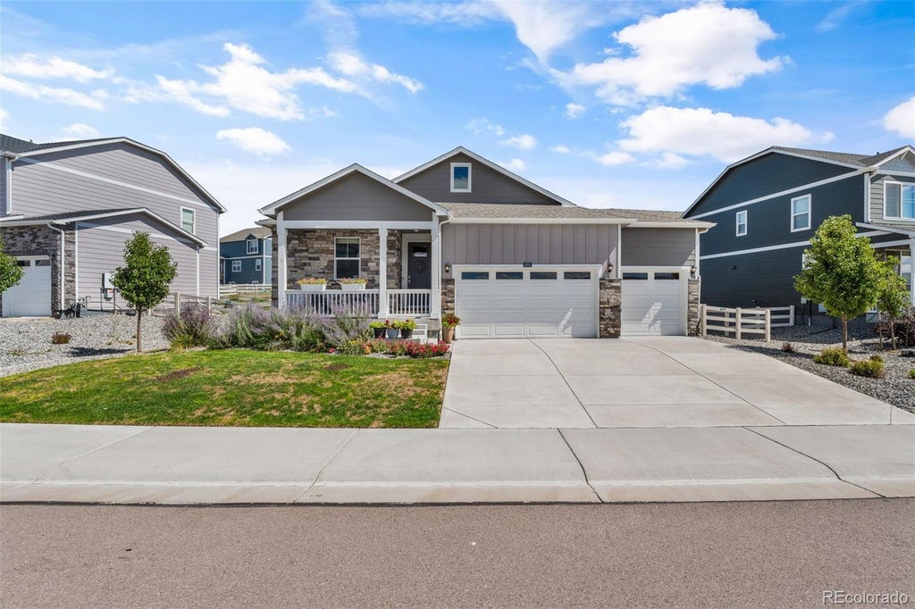 Photo of 4664 Cattle Cross Trail, Castle Rock, CO 80104 (MLS # 3750802)