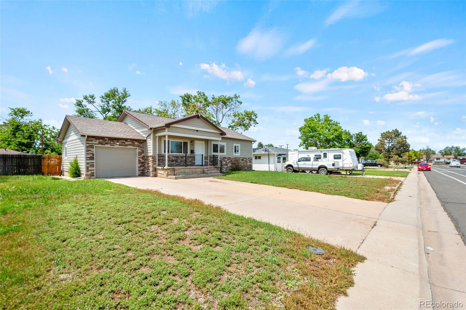 335 N 11th Avenue