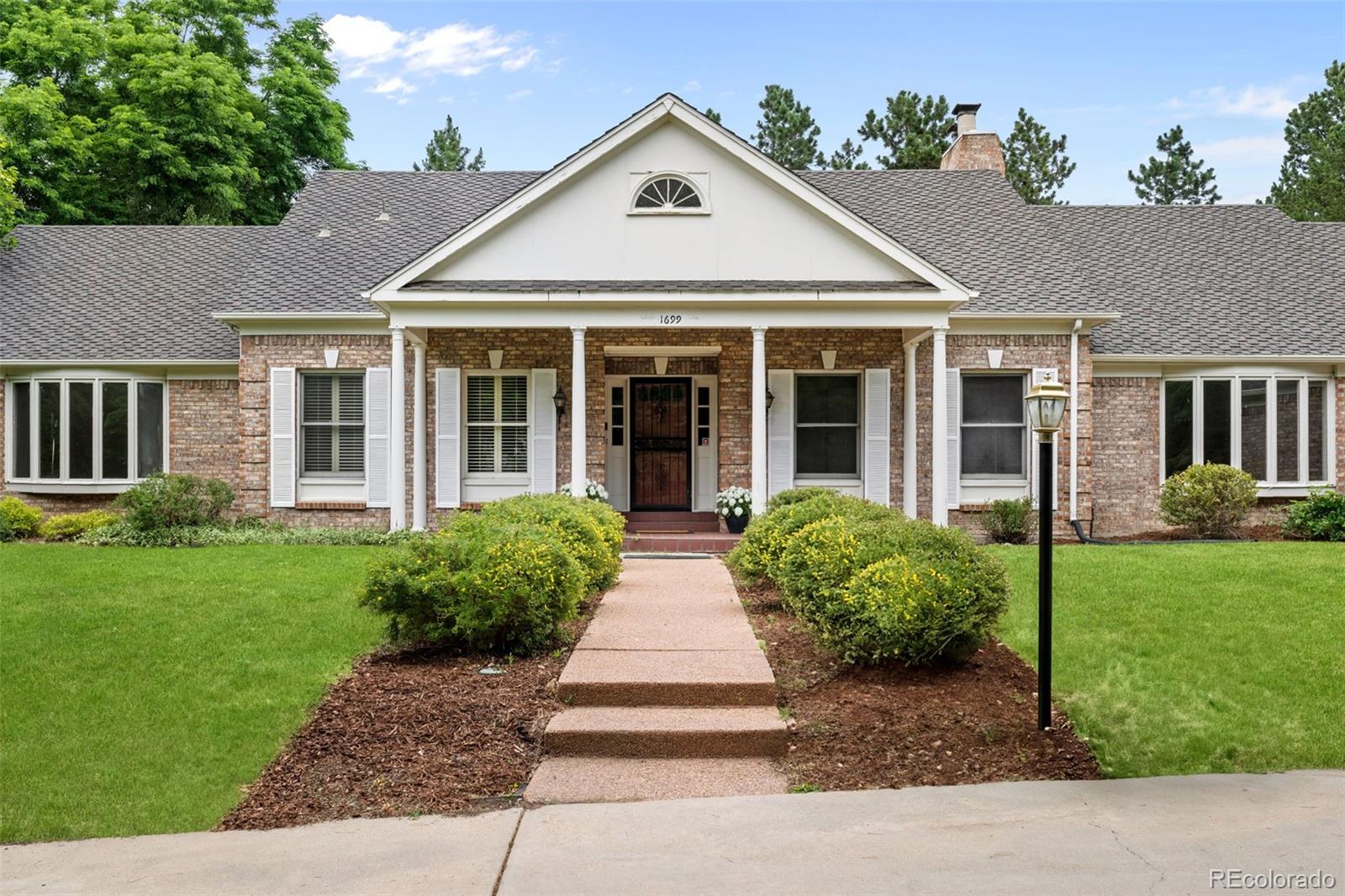 1699 Green Oaks Drive