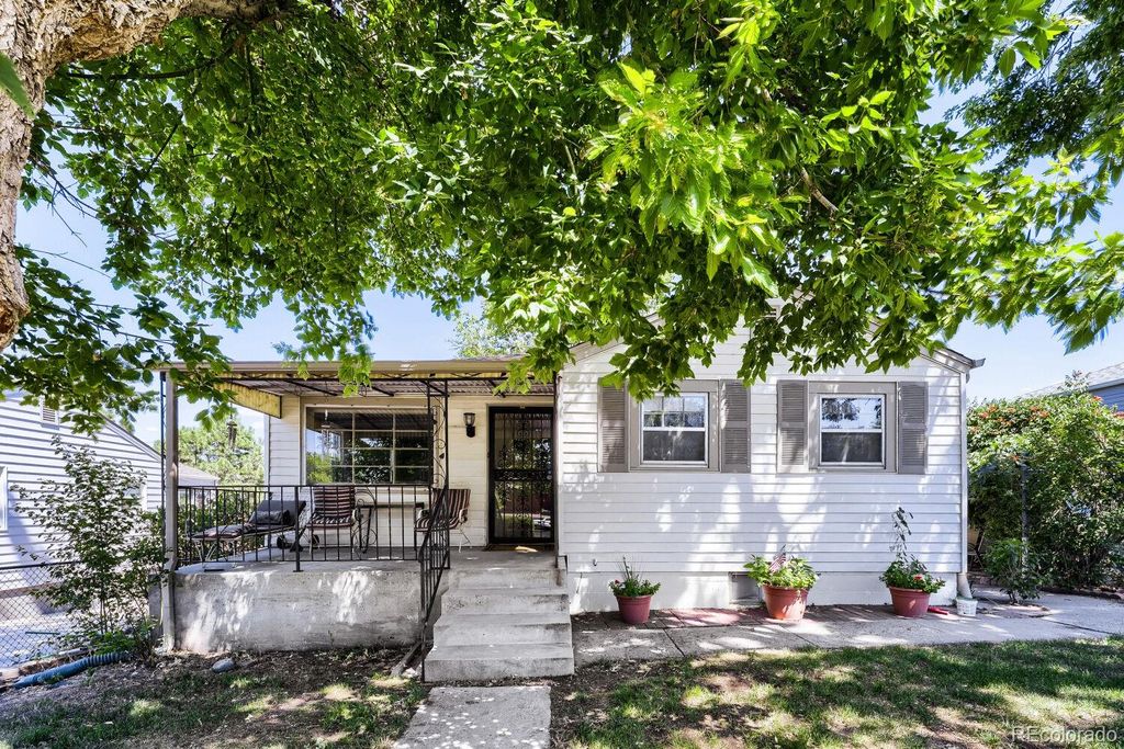 Photo of 830 Julian Street, Denver, CO 80204 (MLS # 9258705)