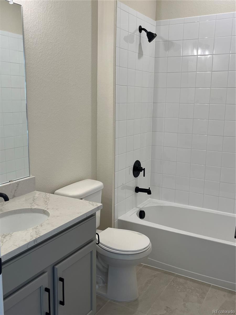 3203 Robud Farms