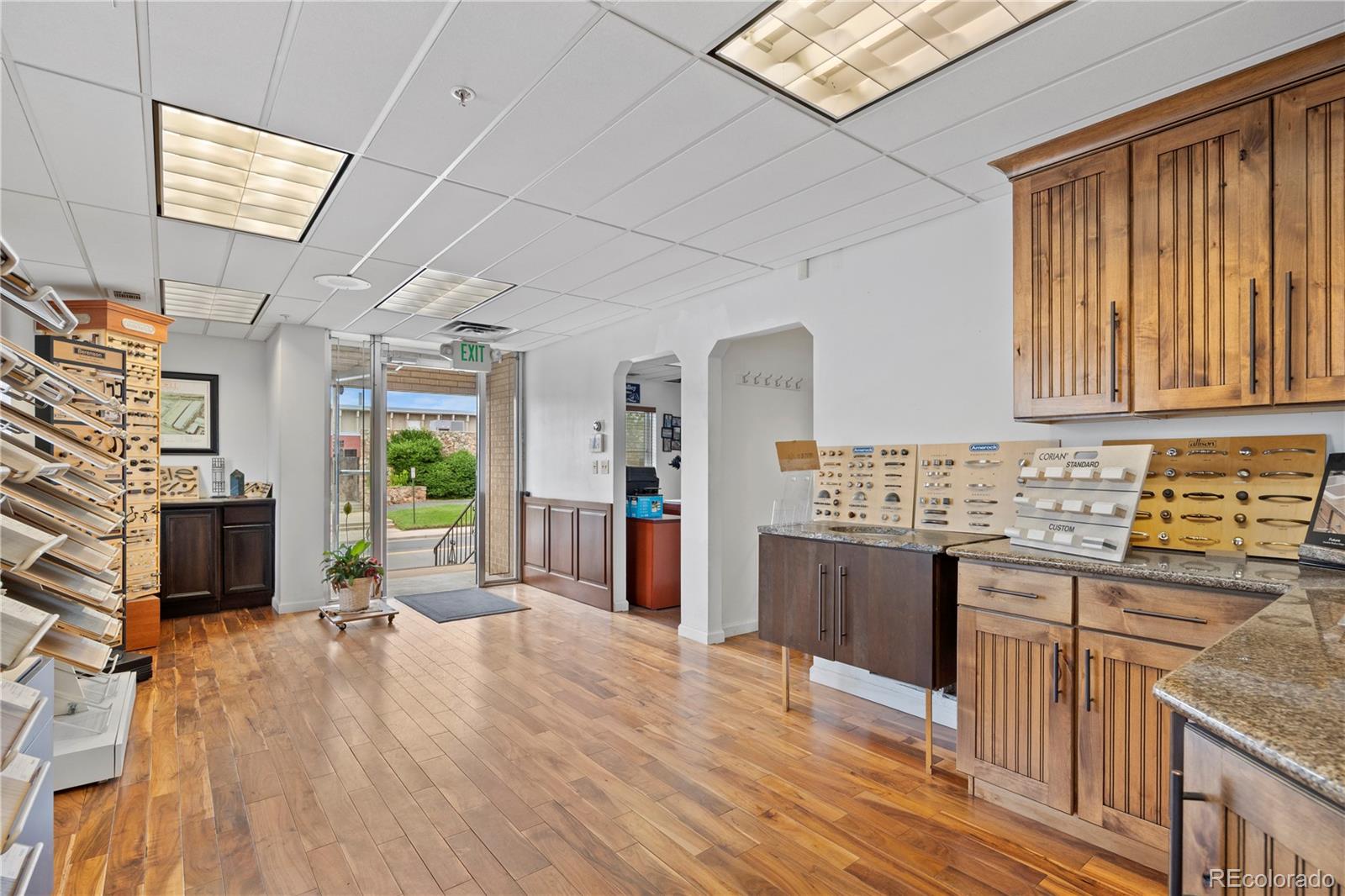 1255 W 47th Avenue