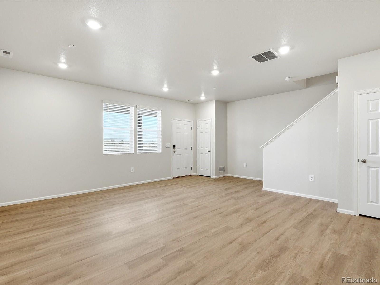 1596 Riverplace Drive 2