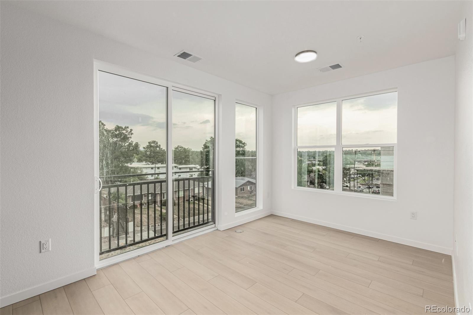 1634 N Sheridan Boulevard 104