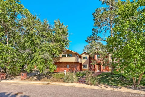 Photo of 3880 S Willow Way, Denver, CO 80237 (MLS # 9497578)