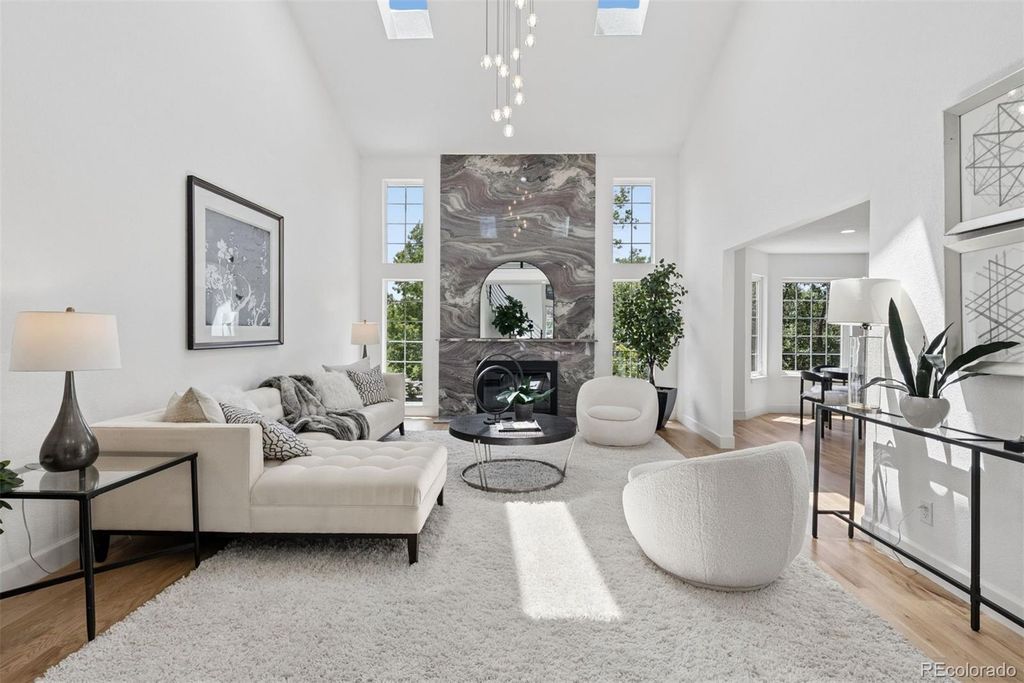 Photo of 16526 E Alamo Place, Centennial, CO 80115 (MLS # 9801693)