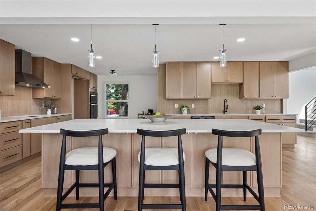 Photo of 16526 E Alamo Place, Centennial, CO 80115 (MLS # 9801693)