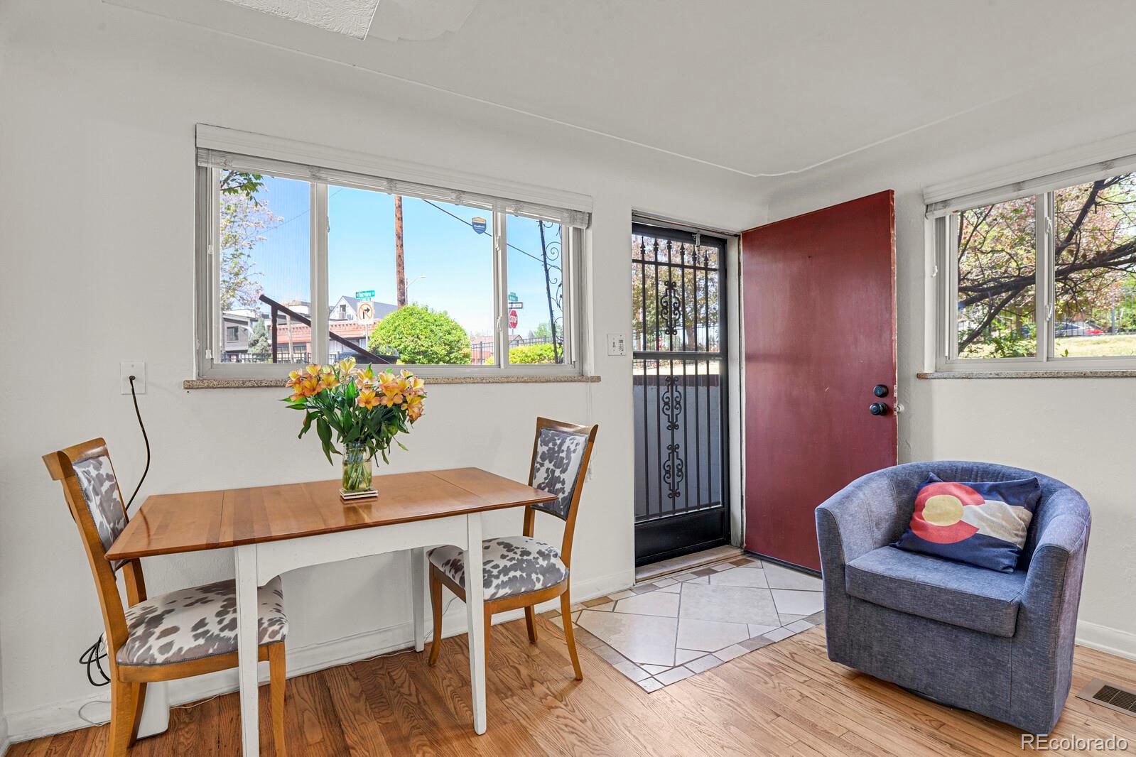 3290 W Fairview Place