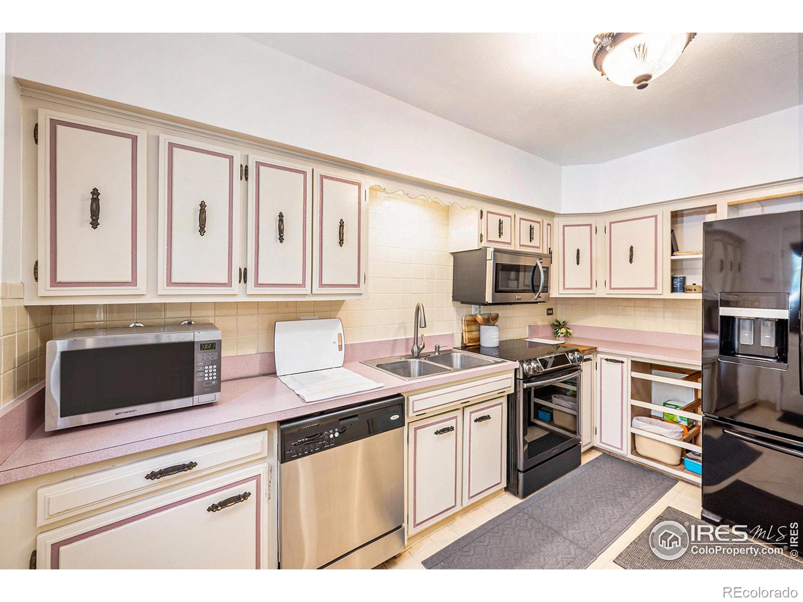 1945 Yank Court, Golden, CO, 80401 4 1945 Yank Court