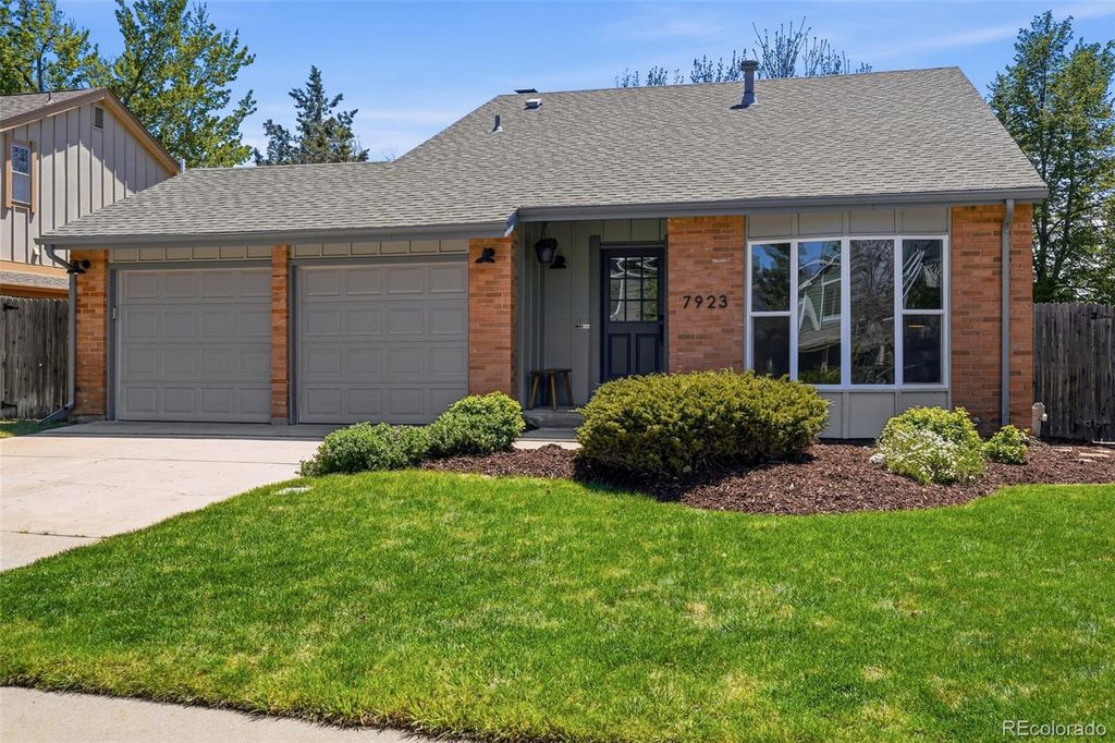 Photo of 7923 S Trenton Street, Centennial, CO 80112 (MLS # 6270034)