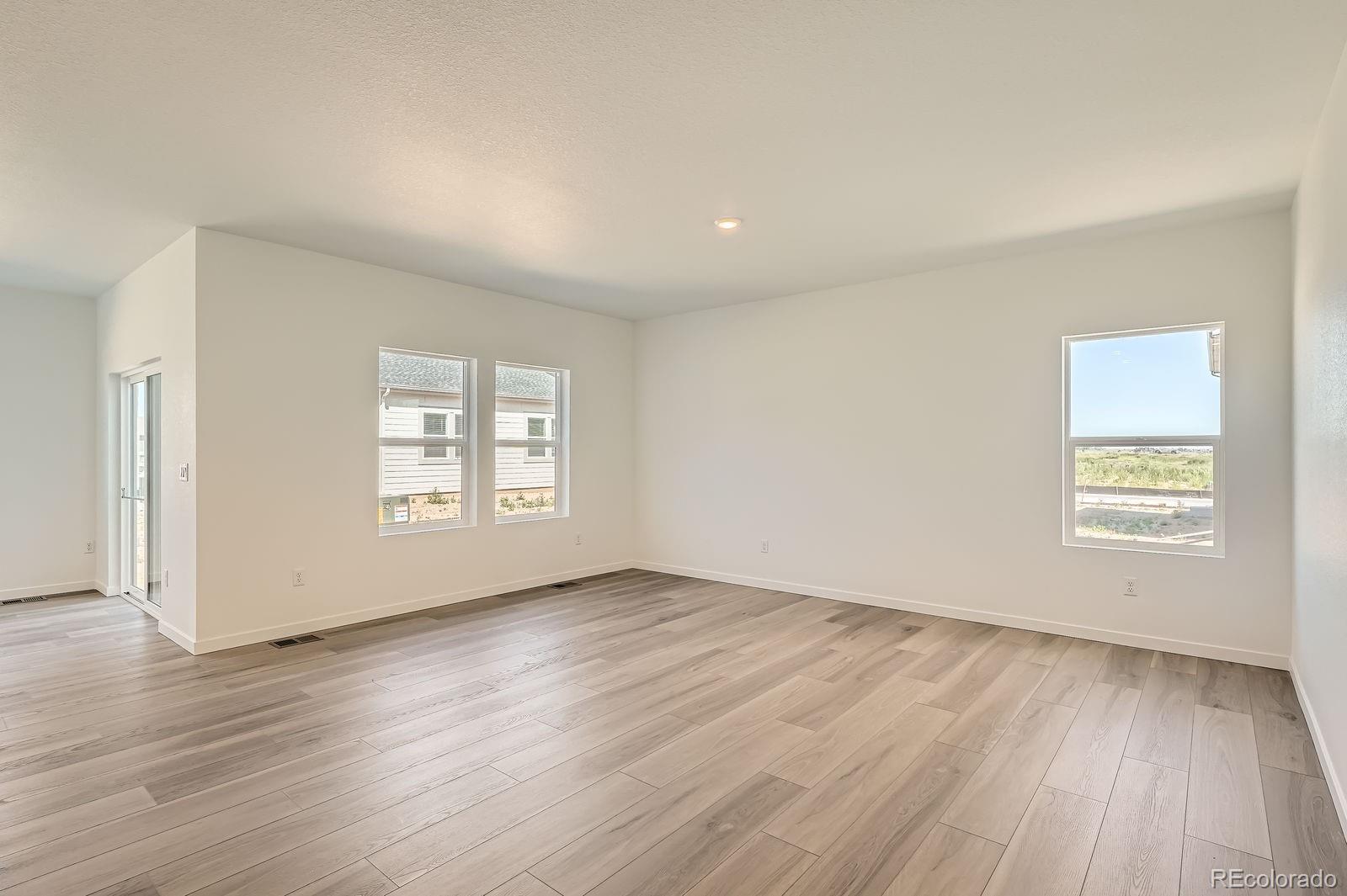 15275 Milwaukee Street, Thornton, CO, 80602 4 15275 Milwaukee Street