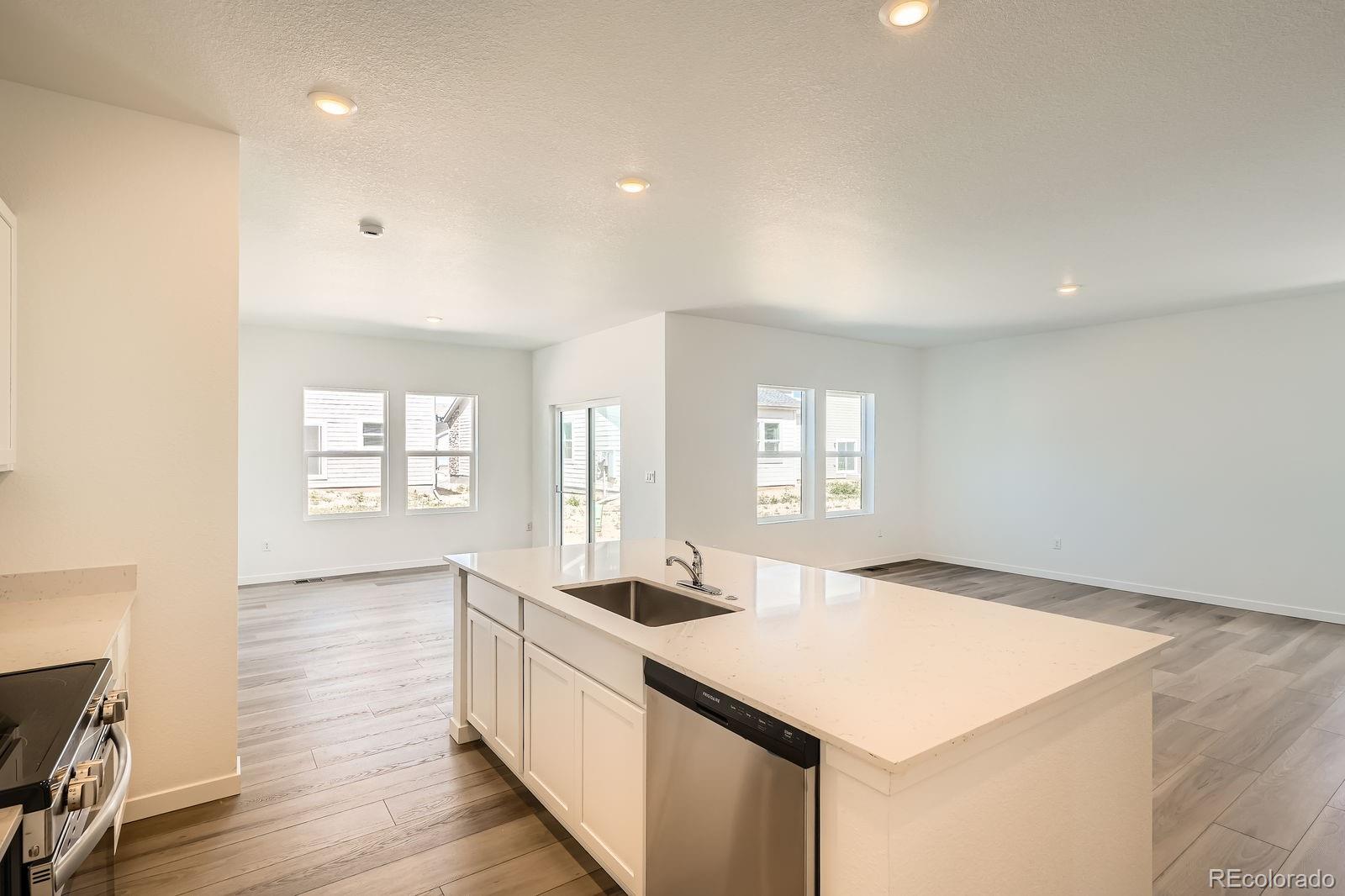 15275 Milwaukee Street, Thornton, CO, 80602 2 15275 Milwaukee Street