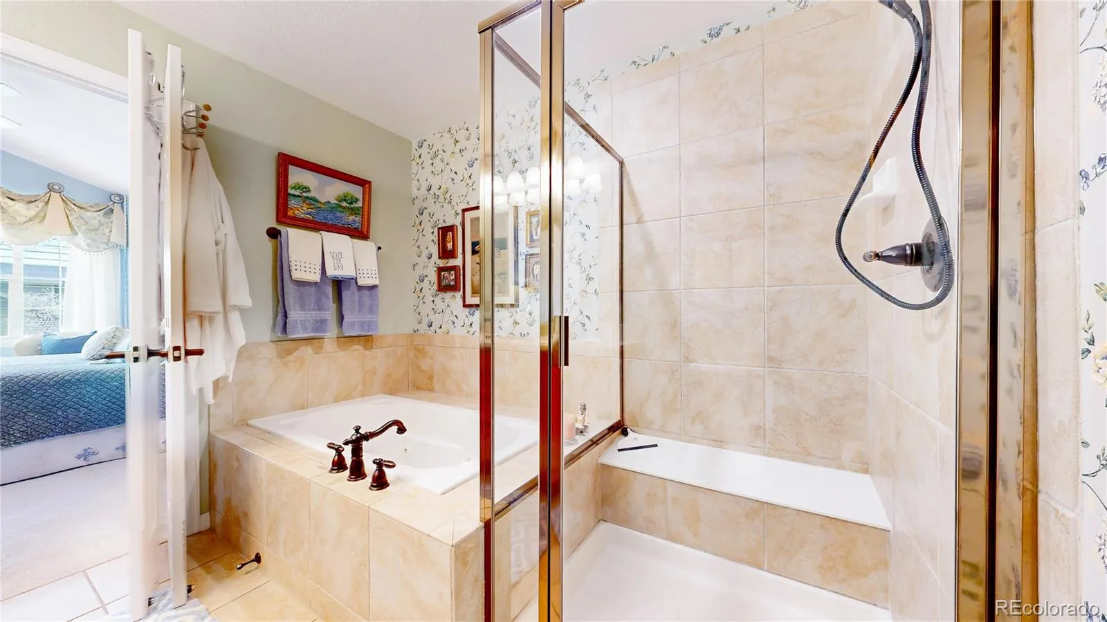 Broomfield, Colorado 80020, United States, 3 Bedrooms Bedrooms, ,3 BathroomsBathrooms,Residential,Pending,211582