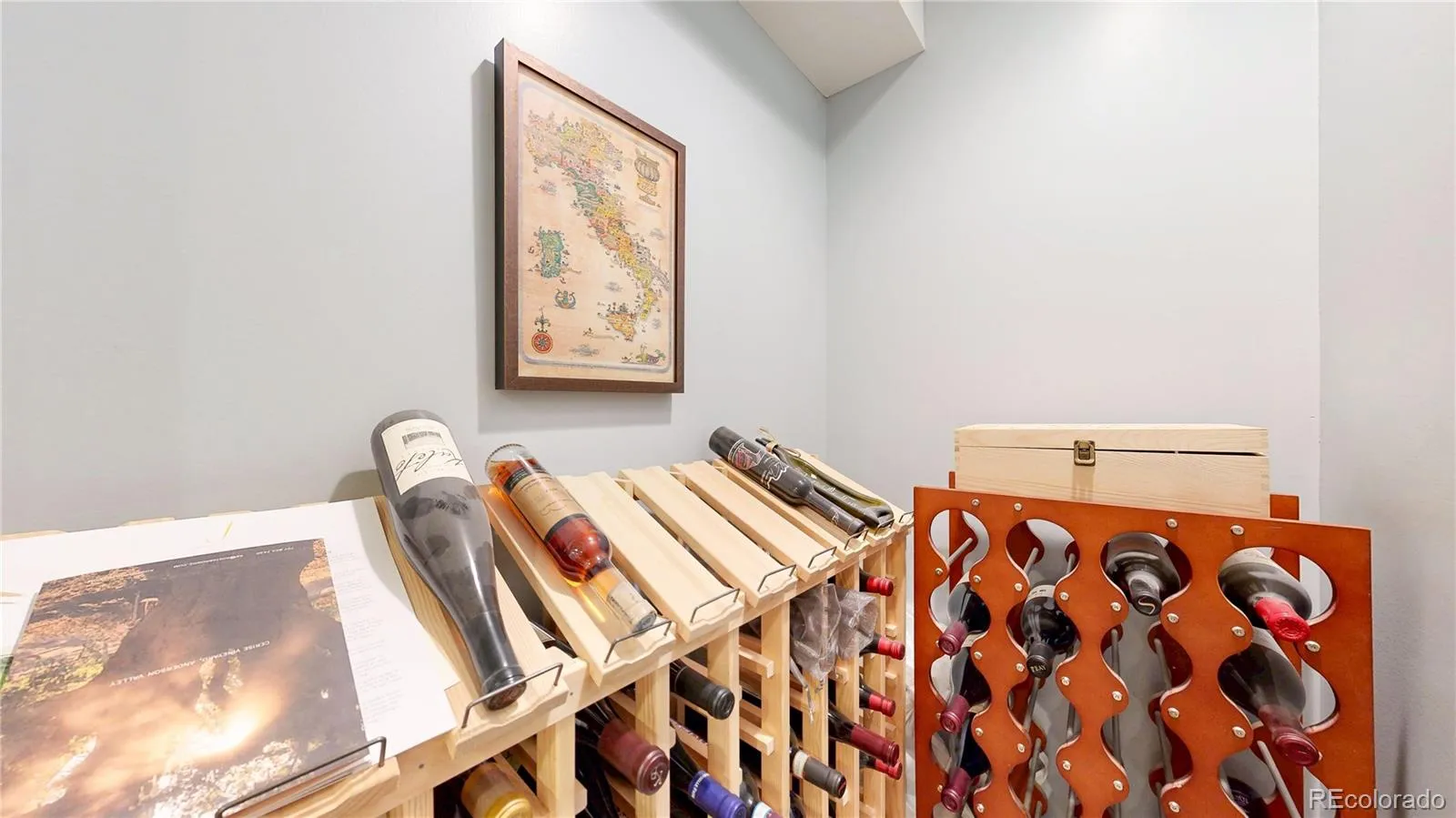 Broomfield, Colorado 80020, United States, 3 Bedrooms Bedrooms, ,3 BathroomsBathrooms,Residential,Pending,211582