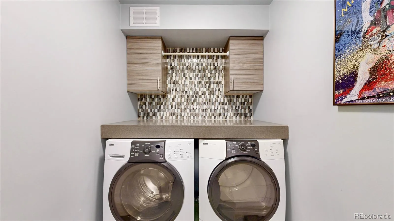 Broomfield, Colorado 80020, United States, 3 Bedrooms Bedrooms, ,3 BathroomsBathrooms,Residential,Pending,211582