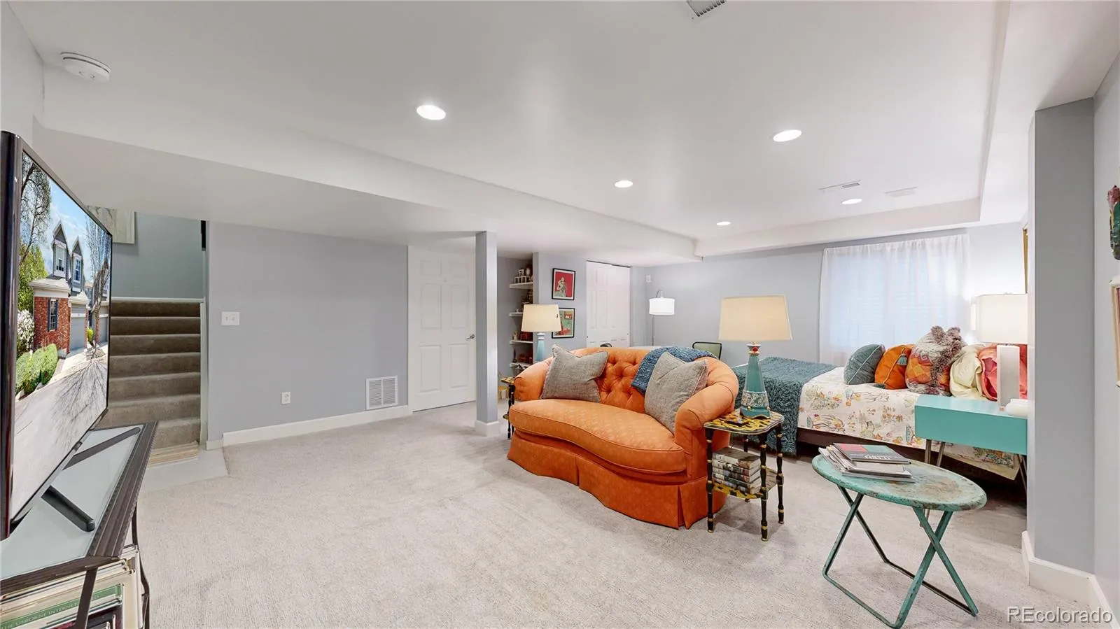 Broomfield, Colorado 80020, United States, 3 Bedrooms Bedrooms, ,3 BathroomsBathrooms,Residential,Pending,211582