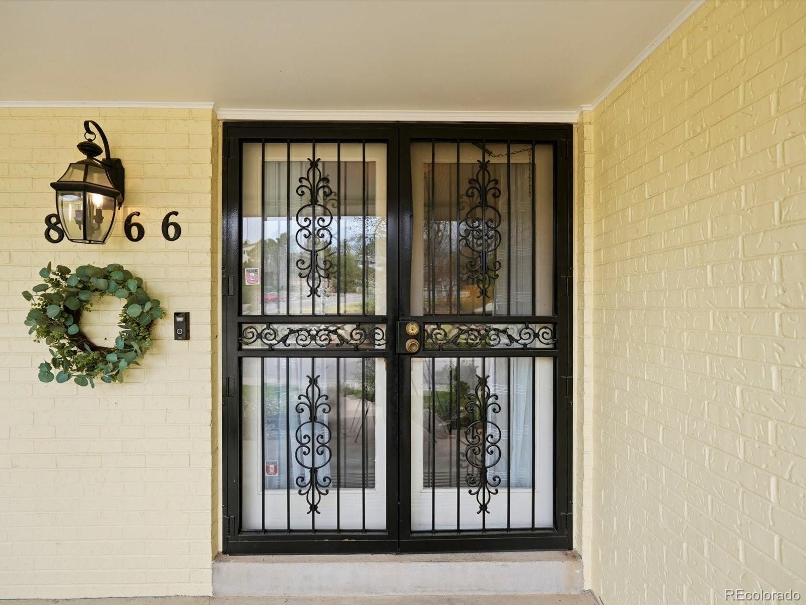 8566 E Lehigh Avenue