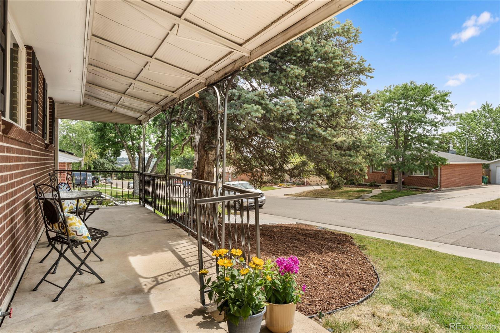 3185 W Radcliff Drive