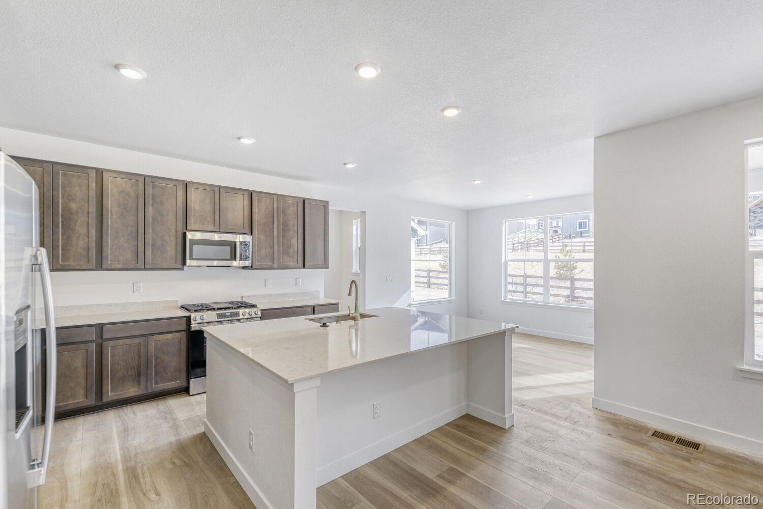 10874 Tundra Top Drive