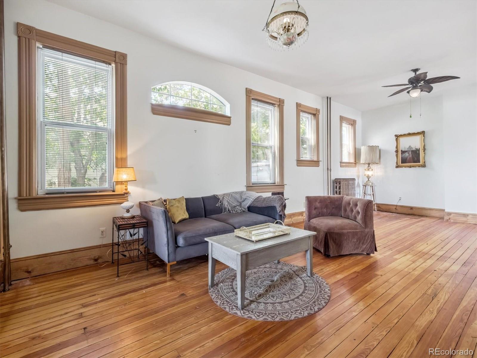 3 S Newton Street