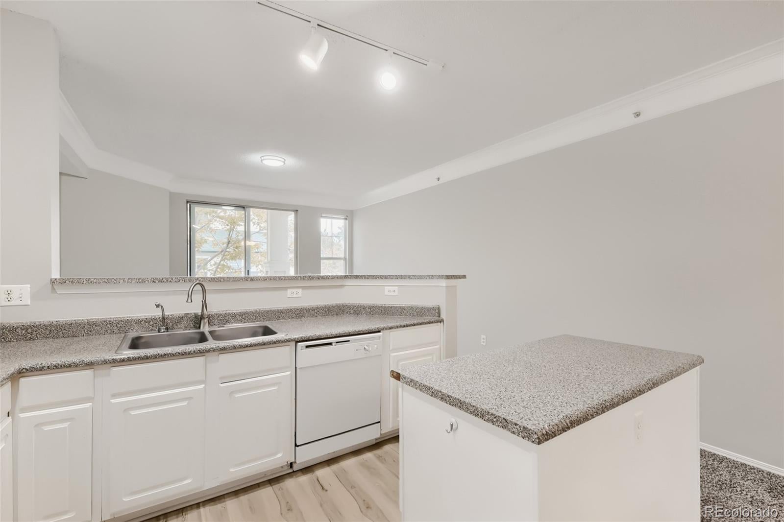 1857 Spaulding Circle