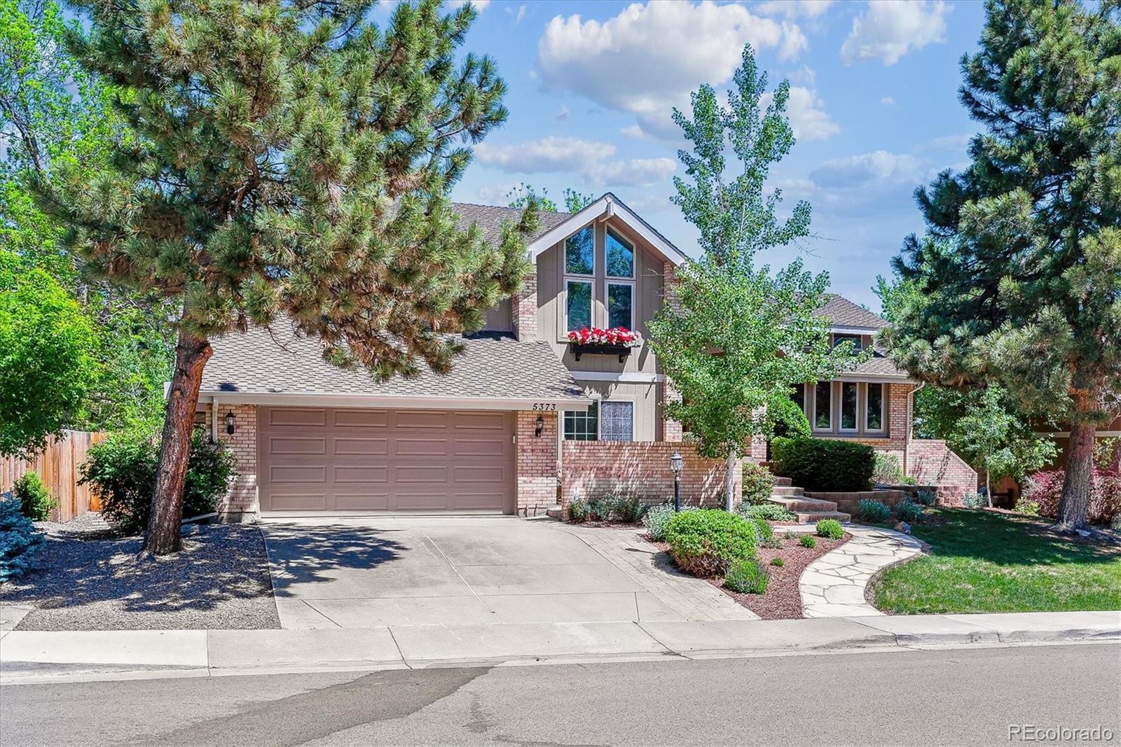 5373 E Links Circle