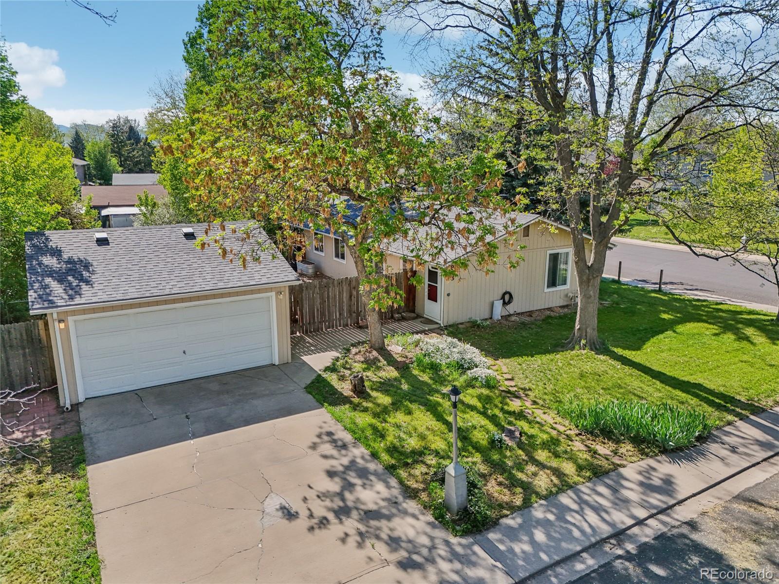 943 Pinon Court