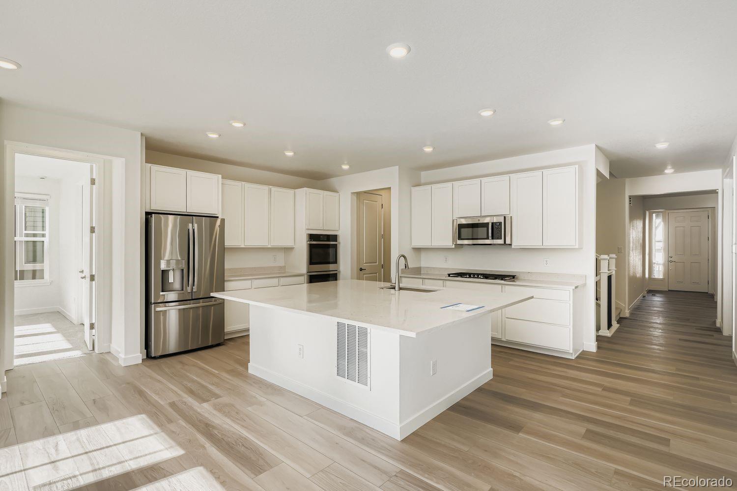 4000 Buttongrass Trail