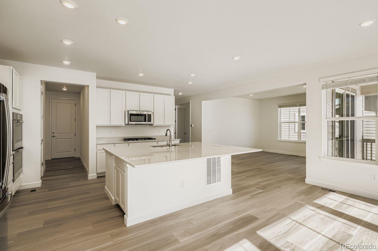 4000 Buttongrass Trail