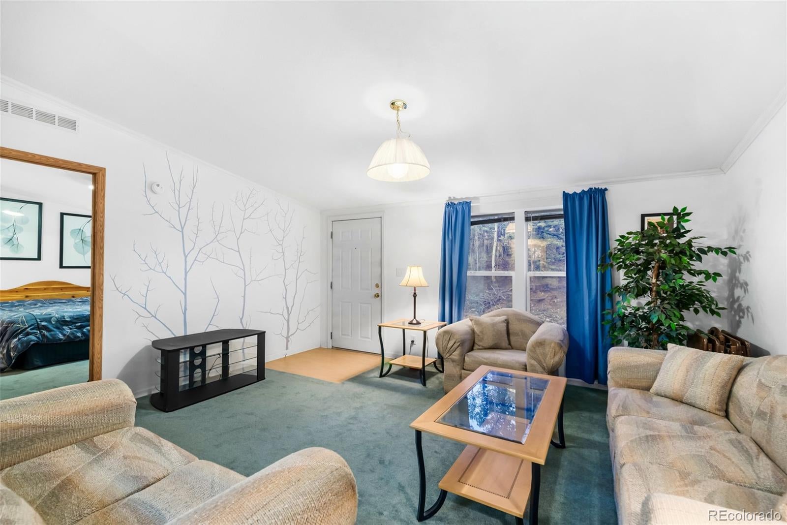 647 Wampum Lane